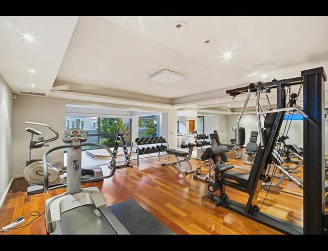 5 BEDROOM HOUSE FOR SALE IN BRYANSTON
